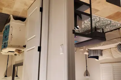 Retraite tranquille w / entrée privée et kitchenette.