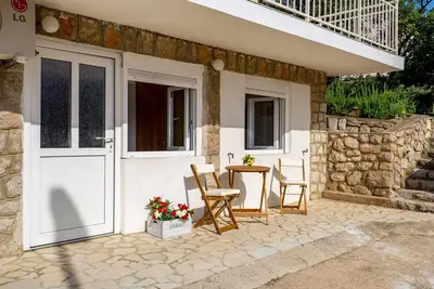 Image de Appartement de deux chambres avec la terrasse Klenovica, Novi Vinodolski (A-5575-c)