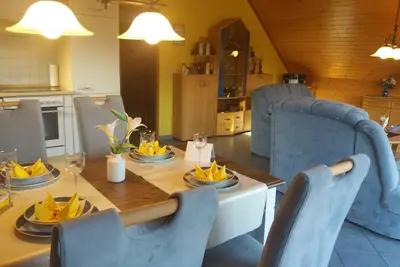 Image de Appartement Dorette à Stakendorf avec vue sur l'étang du village