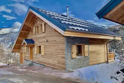 Image de Chalet traditionnel Valloire Savoie. Vue panoramique. Proximité des Pistes.