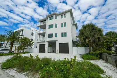 Image de Superbe maison de 3 chambres / 2 salles de bain en face de Siesta Key Beach! !