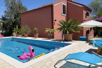 Image de Villa Mikula (V6091-K1) - Maslinica