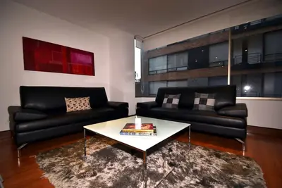 Image de Viola - 1 Br. Studio Exécutif avec un design moderne
