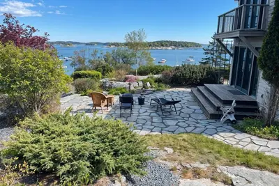 Image de Gulls Ledge, Stonington Harbour!