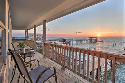 Image de Nouveau! Waterfront Lake Pontchartrain Accueil w / Dock!