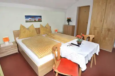 Image de Chambre Double avec Douche et Toilettes 2 - Gästehaus Sonnenheim