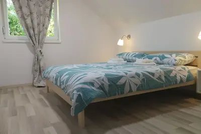 Image de Appartement de trois chambres avec le balcon Smoljanac, Plitvice (A-12345-b)