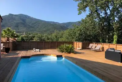 Image de Villa spacieuse avec piscine et superbes vues à Laroque des Albères!