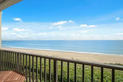 Image de Beautiful Island Living - Passe l'été dans un condo de plage!