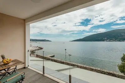 Image de Studio avec vue magnifique sur la mer