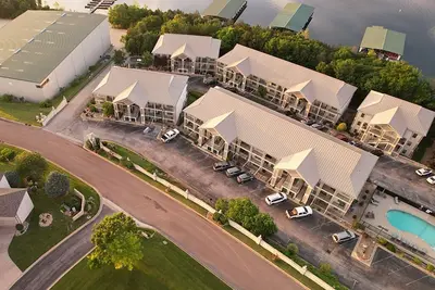 Image de Emerald Bay 2 bedroom-now 20% off 108 $ / nt from 135 $ / nt 9 / 2-9 / 14- 2 nuits minimum