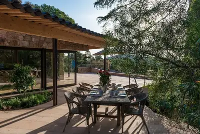 Image de Villa en bord de mer à Pinarello, pleine nature, accès direct à la plage