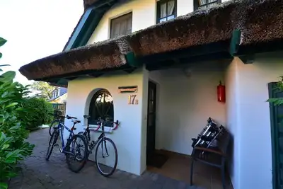Image de 17b église maison 5 pers. coin avant gauche - Reethäuser 17 \/ Fam. Kröning \/ Tzr