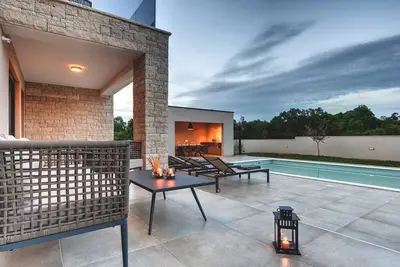 Image de Magnifique villa avec piscine privée, cuisine extérieure