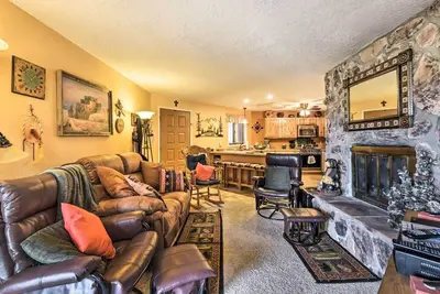 Image de Nouveau! Mtn-View Angel Fire Condo, <1 Mile to Resort!