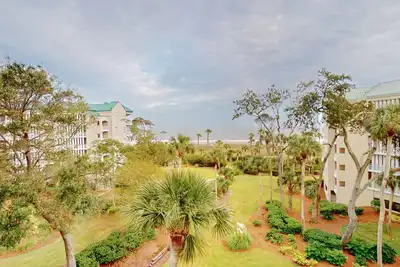 Image de Spacieuse villa en bord de mer avec vue sur l'océan au 4ème étage!