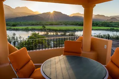 Image de Magnifique vue sur la montagne et le lac, Casa Encantada. Voiturette de golf Disponible pour des frais supplémentaires