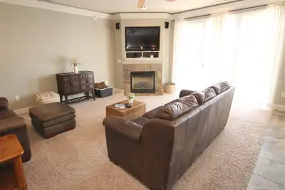 Image de Comme neuf! Lands End Condo 2 chambres, vue sur le bras Grand Glaize et le chenal principal