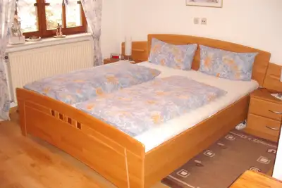 Image de Chambre double avec toilettes et douche (côté forêt) - Gästehaus Waldblick