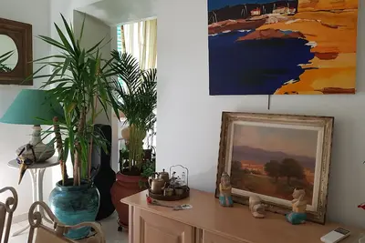 Image de Superbe Appartement Centre Historique(Plage St FRANÇOIS-Port)4 Couchage