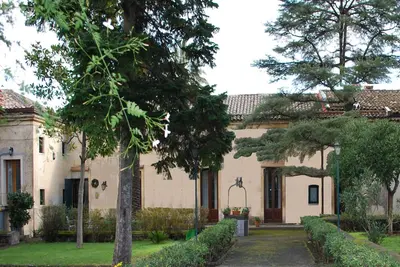 Image de Buganvillea Chambre d'hôtes dans une suggestive villa du 19ème siècle sur les pentes de l'Etna