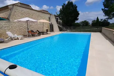 Image de Gîte pouvant héberger 7 personnes maximum, tout équipé, et avec piscine privée.