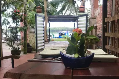 Image de Une maison de caractère où la rivière rencontre la mer