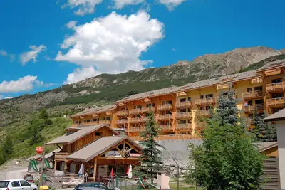 Image de Appartement Cosy au Pied des Pistes | Centre de Fitness + Accès Piscine