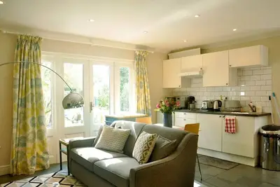 Image de Coach House - Une Chambre Maison, Couchages 4