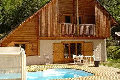 Image de Super endroit! Chalet montagnard avec piscine couverte + terrasse