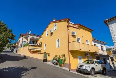 Image de Appartement de vacances Crikvenica pour 2 - 6 personnes avec 3 chambres à coucher - Appartement de v
