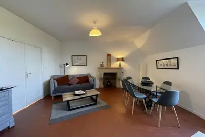 Image de Appartement spacieux au Château avec parc arboré, proche de Villeneuve sur Allier, pour 6 pers. , WiFi