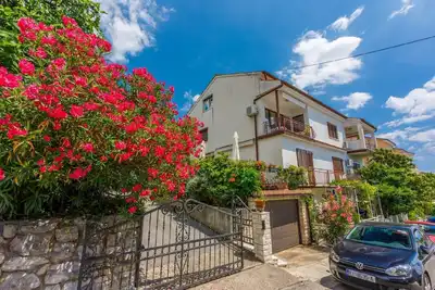 Image de Appartement de vacances Crikvenica pour 2 - 5 personnes avec 2 chambres à coucher - Appartement de v