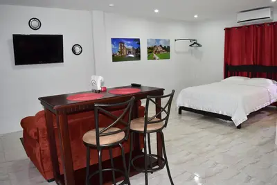 Image de Ethan's Studio Hideaway