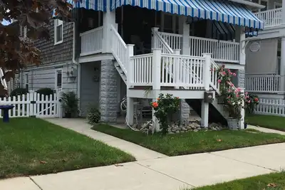 Image de Ocnj Gold Coast maison de plage, Animaux acceptés, 9 maisons de la plage et planches!