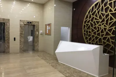 Image de Chambre luxueuse dans un appartement de luxe à Mascate
