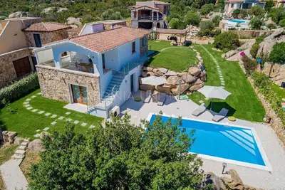 Image de Villa à Capo Coda Cavallo avec 4 chambres à coucher, 10 couchages