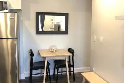 Image de 1703 3e · Incroyable 2bed Apt-20 min à Nyc / Parking Avail.