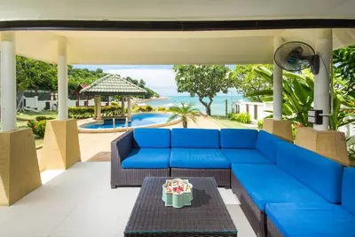 Image de Villa avec 5 chambres et grand front de mer