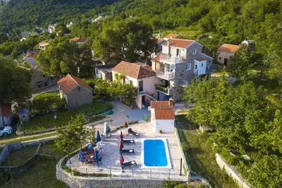 Image de Villa Ljubini Dvori Tučepi 8 + 2