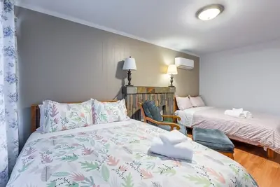 Image de 3br House | Downtown Redwood City | 10mins to Stanford/Palo Alto | Parking