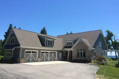 Image de Nouveau Million De Dollars De PROPRIÉTÉ, 250 'De RIVIÈRE PRIVÉE sur 3. 5 Acres