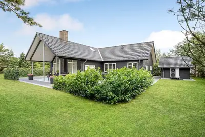 Image de Belle maison à Tarm avec sauna