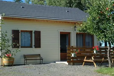 Image de Chalet avec superbe vue sur montagne, très central.