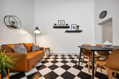 Image de Suite coloniale<br> 1 chambre avec accès direct à la cour des bâtiments dans le vieux San Juan