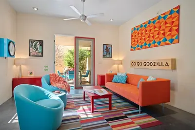 Image de Casa Godzilla: style atomique au coeur de Santa Fe
