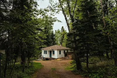 Image de Cottage Charm dans les bois du nord de Lutsen!