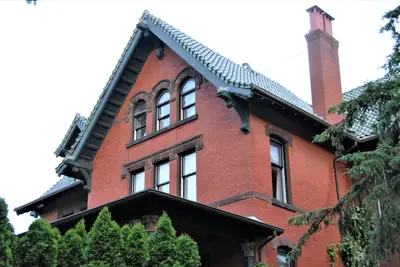 Image de 3 étages de Brownstone 3b4b d'architecte Loring Heights