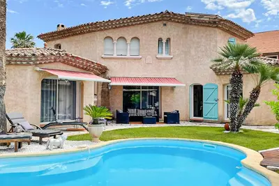 Image de Cozy home in Puisserguier