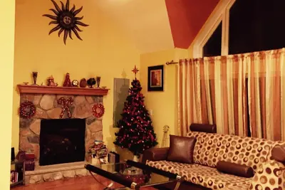 Image de Accueil moderne et confortable avec un flux Ă Bushkill